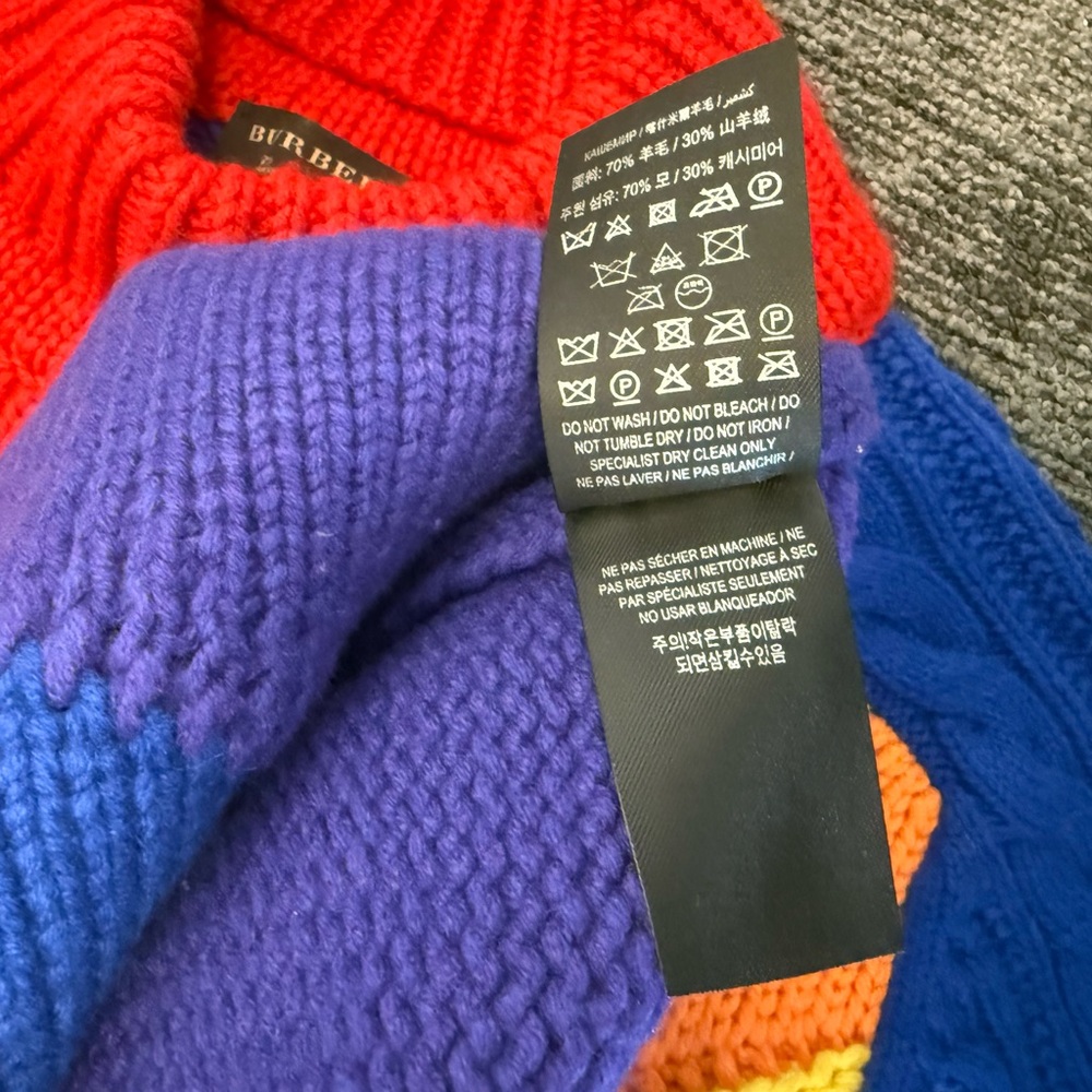 Burberry Multicolor Cable-Knit Turtleneck Sweater it’s a men’s XS EUC - Picture 6 of 11